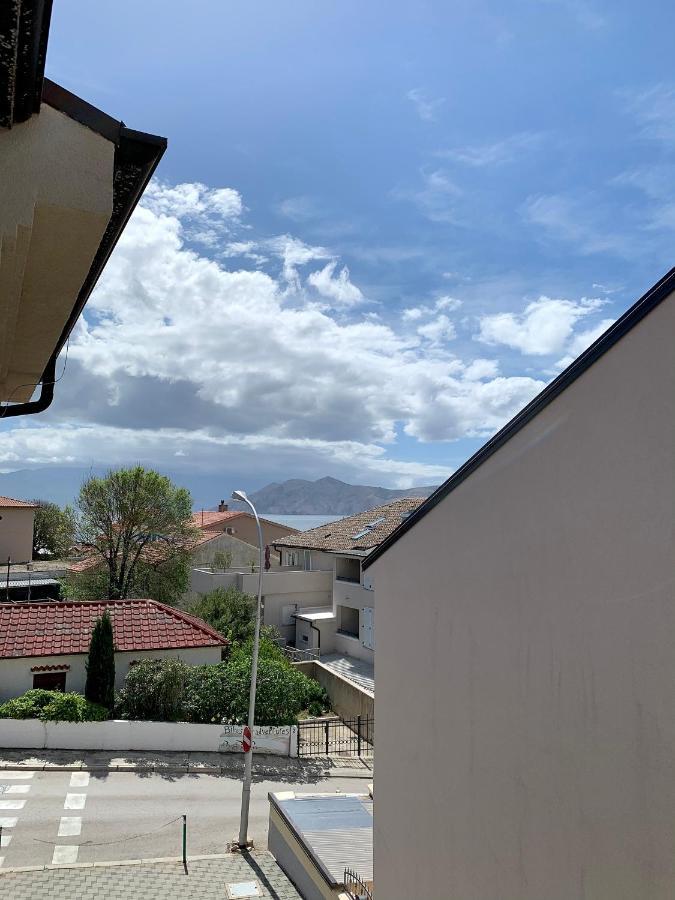 Apartments Happy Stay Center Baska Exterior photo